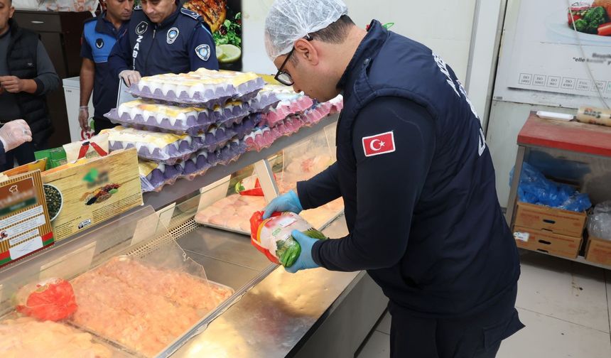 Mersin’de yemek imalathanelerine sıkı denetim