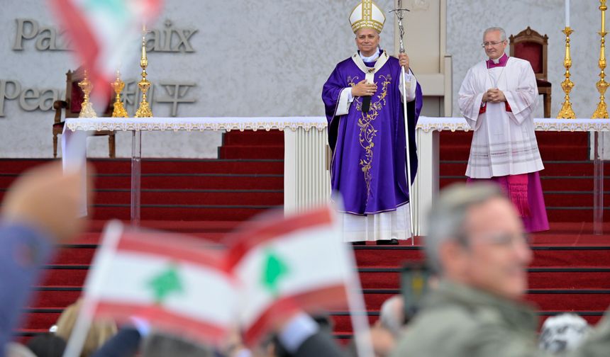 Papa 14. Leo'nun Beyrut’tan mesajı: Lübnan ayağa kalkmalı!