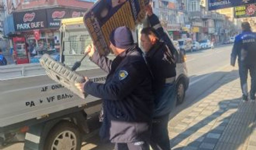 Afyonkarahisar’da kaldırım işgallerine zabıta müdahalesi