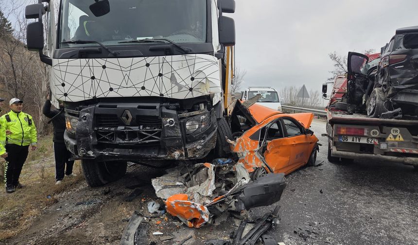 Ankara–Kırıkkale yolunda zincirleme kaza: 5 yaralı