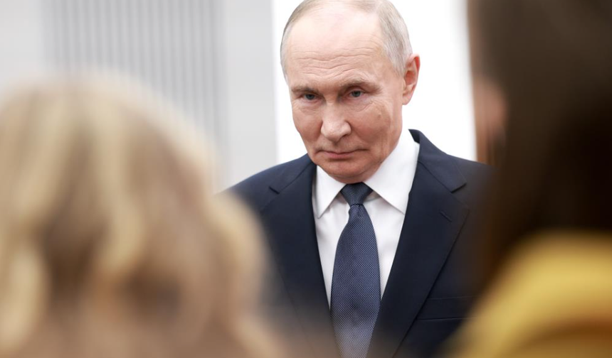 Putin: Donbass ve Novorossiya’dan çekilmeyeceklerse alırız!