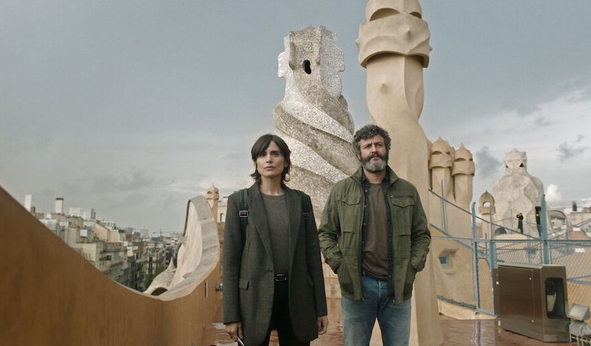 Netflix Gölgeler Şehri dizi konusu ne? Oyuncuları kim?