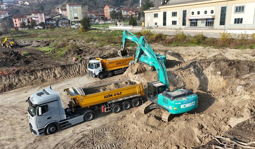 Karabük’te yeni adalet sarayı için ilk kazma vuruldu