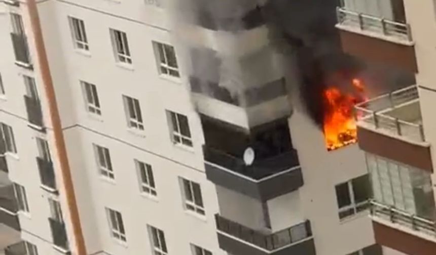 Ankara Mamak’ta apartman yangını