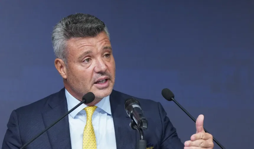 Fenerbahçe Başkanı Sadettin Saran trafik kazası geçirdi