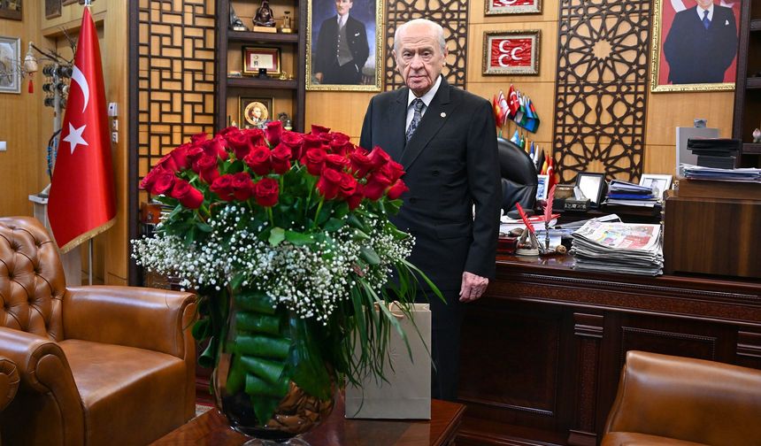 MHP lideri Bahçeli: Savaş sarmalı büyüyor, barış şart