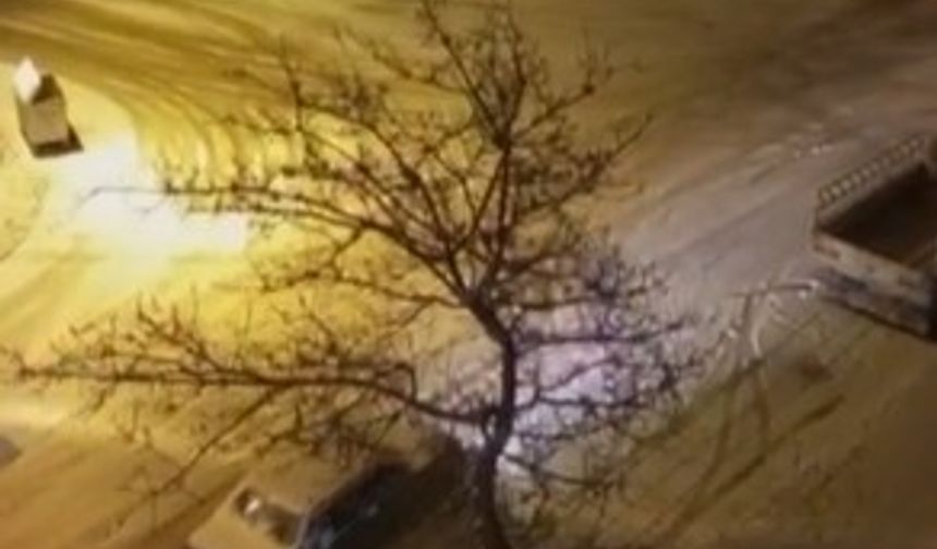 Polatlı’da buzlanan yollar trafiği kilitledi