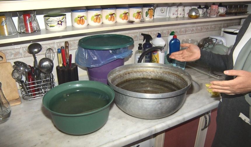 Mamak’taki su kesintilerine vatandaşlardan tepki