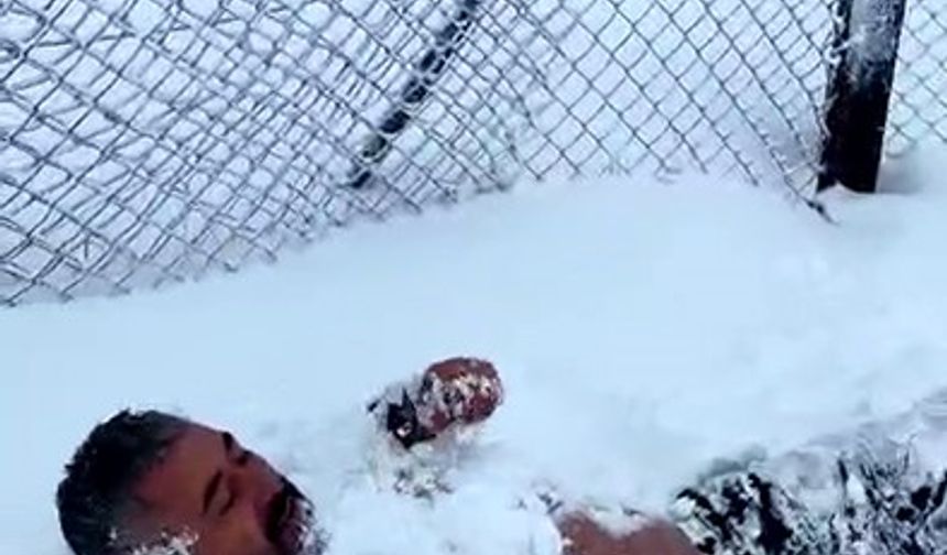 Ankara’da kar üzerinde sıra dışı anlar