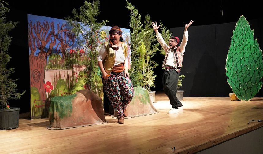 Keçiören’de ücretsiz tiyatroya yoğun ilgi