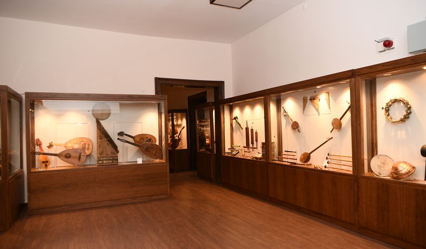 Mamak Belediyesi Müzik Müzesi ziyaretçilerini bekliyor