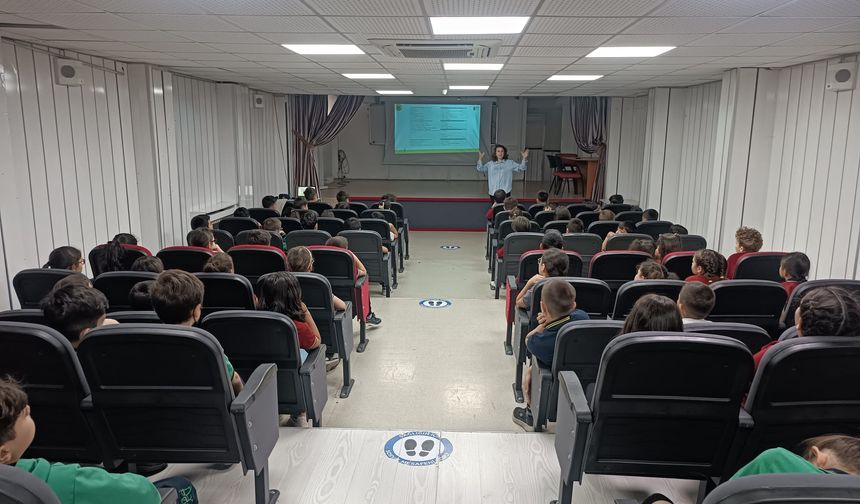 Yenimahalle’de okullara sıfır atık ve iklim eğitimi