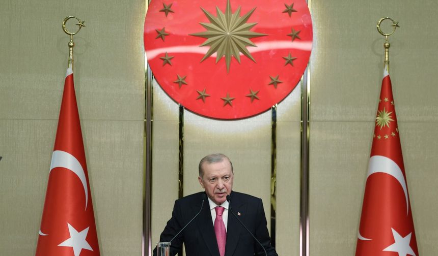 Erdoğan’dan gençlere: Nifaka ve felaket tellallarına izin vermeyin