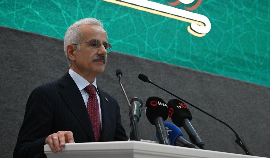 Bakan Uraloğlu: 15 yaş altına sosyal medya yasağı geliyor