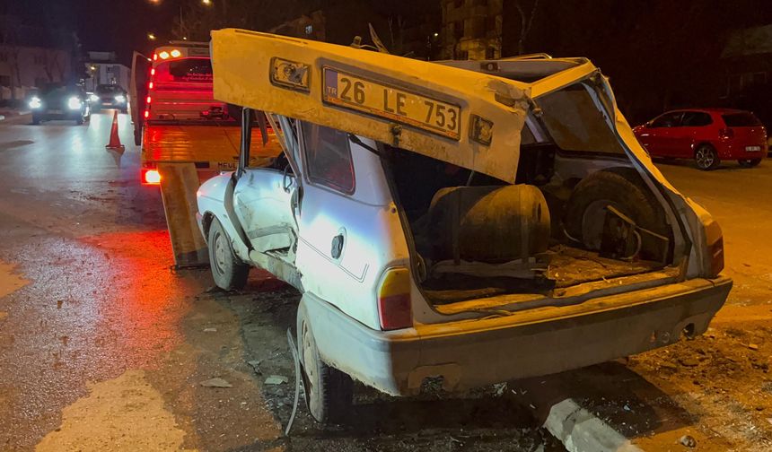 Eskişehir'de otomobil devrildi, 4 kişi hastaneye kaldırıldı