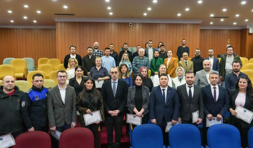 Etimesgut’ta belediye personeline veri güvenliği eğitimi