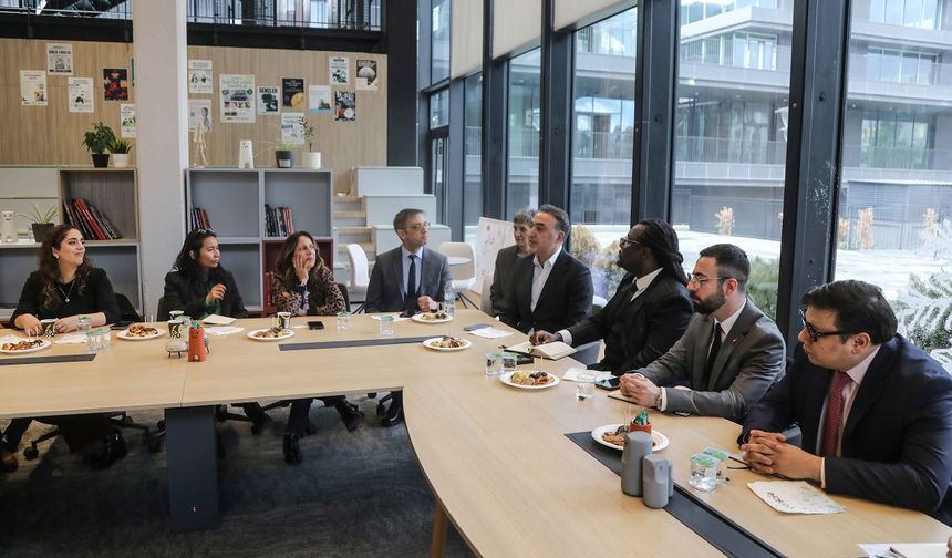 Çankaya’da Büyükelçilikler Gençlik Merkezi’nde buluştu