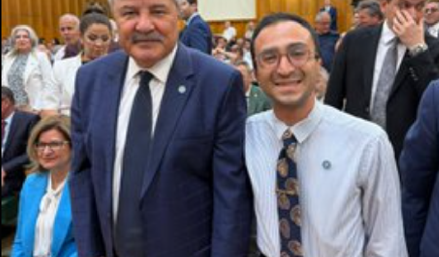 Belediye başkanının kıyafetini aşağılayan İYİP'liye gözaltı