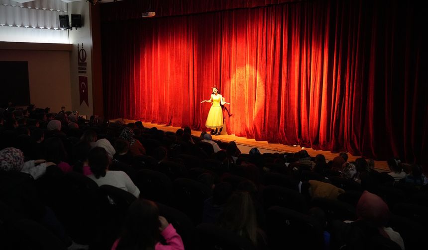 Keçiören’de Masal Dünyası sahnelendi