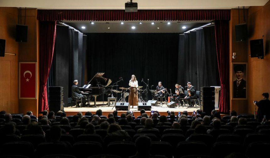 Uğur Mumcu haftası Fide Köksal konseriyle bitti