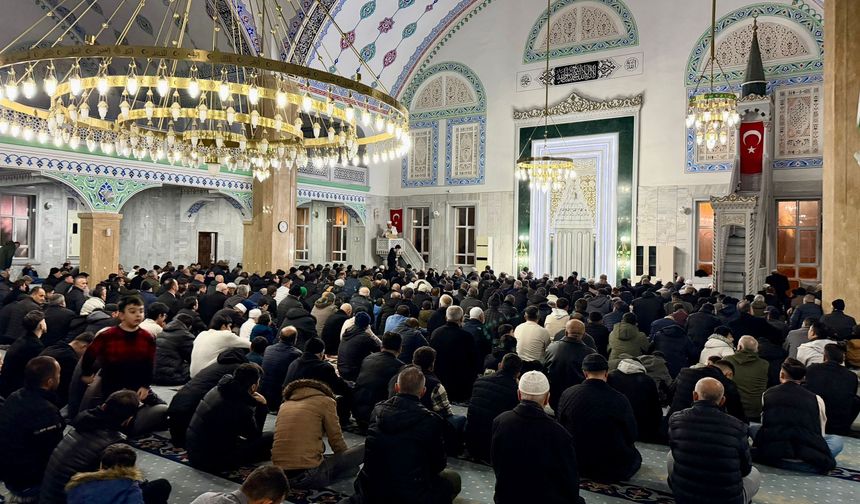 Malazgirt Camii’nde Berat Kandili programı düzenlendi