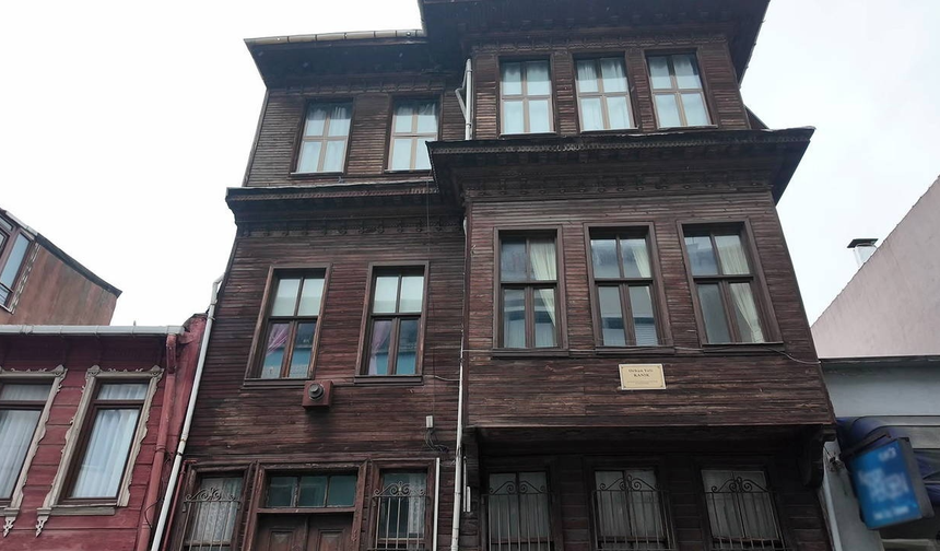 Orhan Veli’nin doğduğu ev satışa çıkarıldı!
