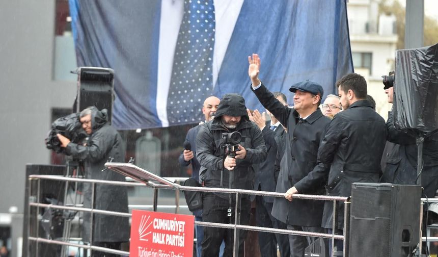 Özel’den Yalım açıklaması: Milletimden özür diliyorum