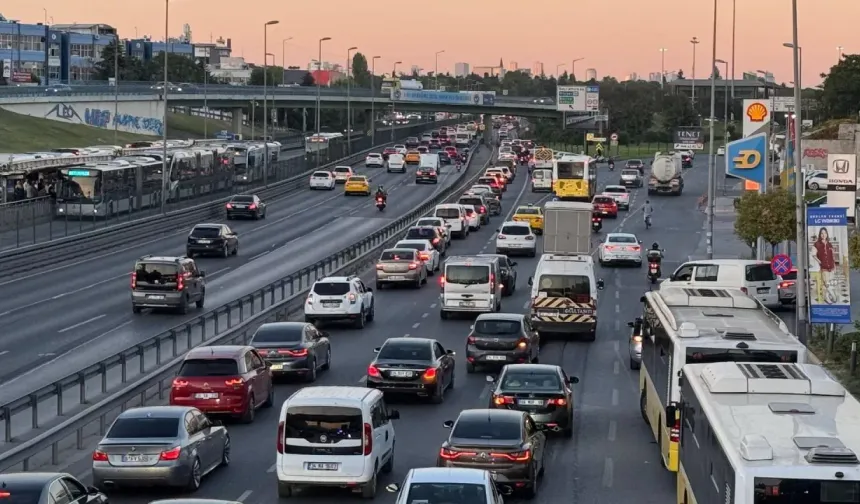 Bayram trafiğinde 66 bin personel görev başında