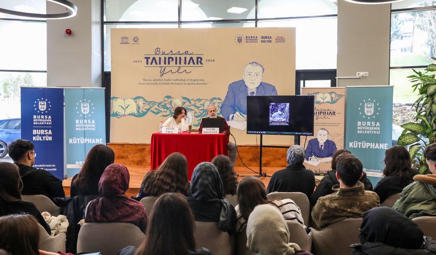 Bursa’da Tanpınar söyleşisi yoğun ilgi gördü
