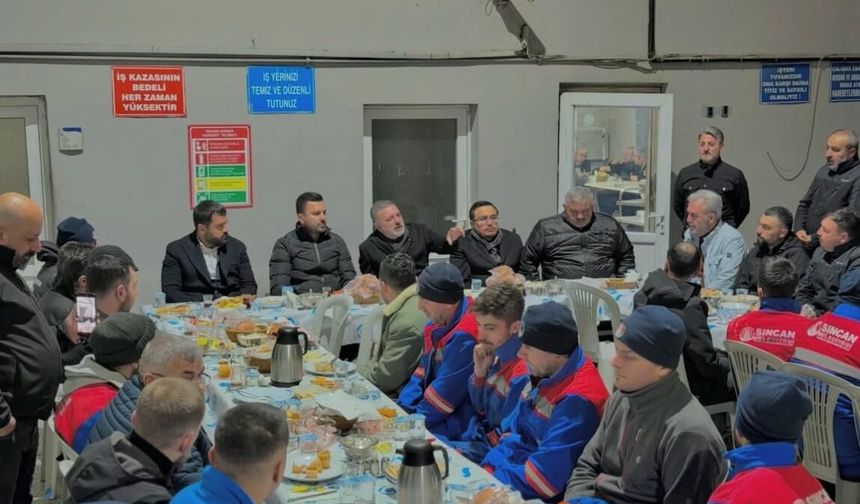 Murat Ercan gece çalışanlarıyla sahur yaptı