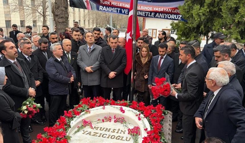 Muhsin Yazıcıoğlu mezarı başında anıldı