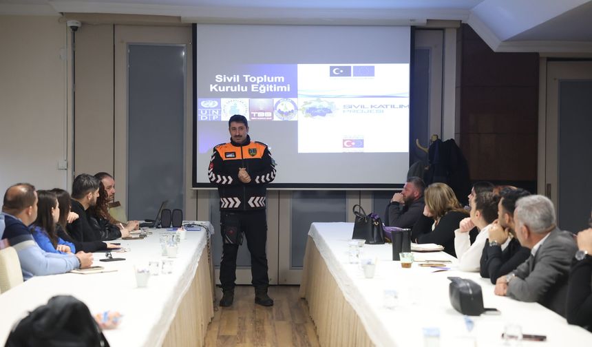 Mamak’ta MAKUT ekibine kapsayıcı afet eğitimi