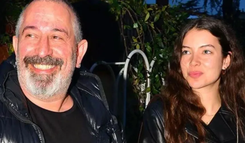 Cem Yılmaz ile görülen Rüya Demirbulut kimdir?