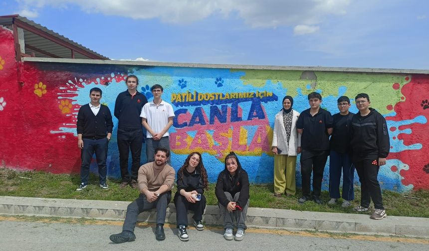 Teknokent Koleji öğrencilerden patili dostlara ziyaret