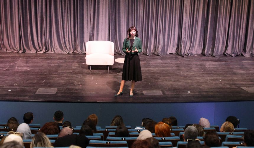 Çankaya’da Kütüphane Haftası’nda “Akademisyen Anne” ile buluşma