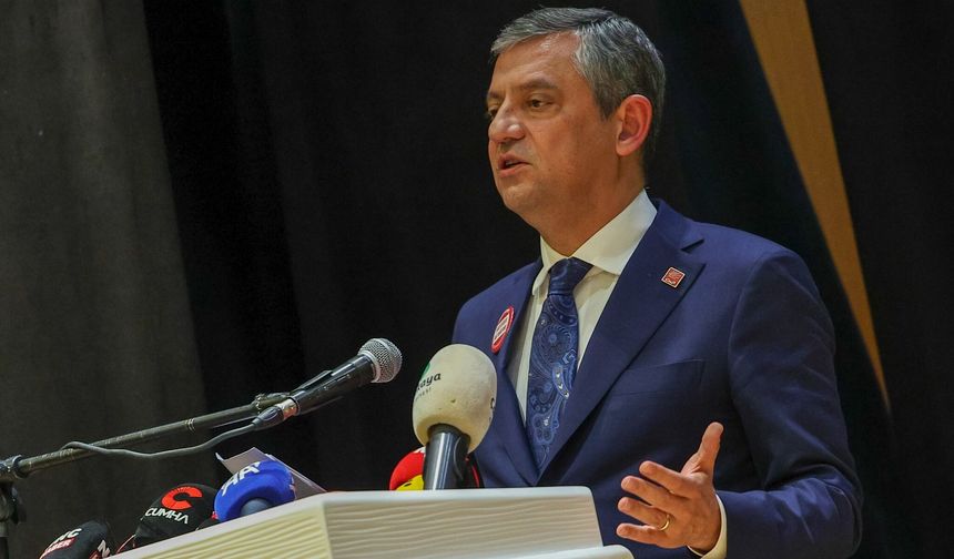 Özgür Özel: Gazetecilerin özgür olduğu Türkiye şart