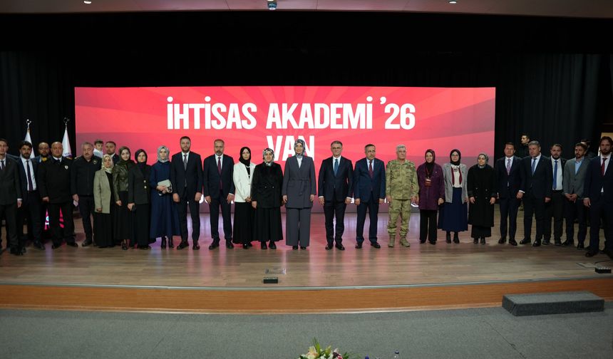 Yiğitbaşı: Kadın valilerin çoğu Erdoğan döneminde atandı
