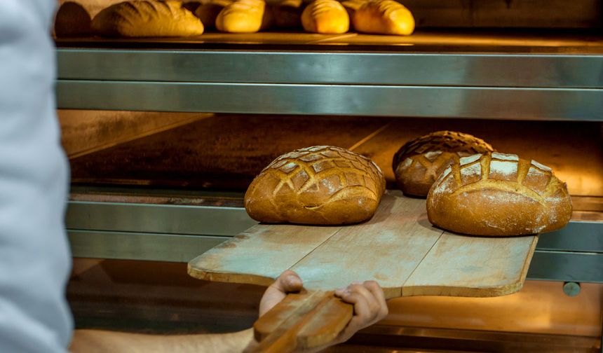 Ekmeğin gramı değişmedi, fiyatı yükseldi