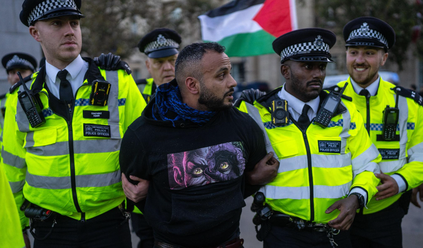 Londra’da "Palestine Action" eylemine 523 gözaltı