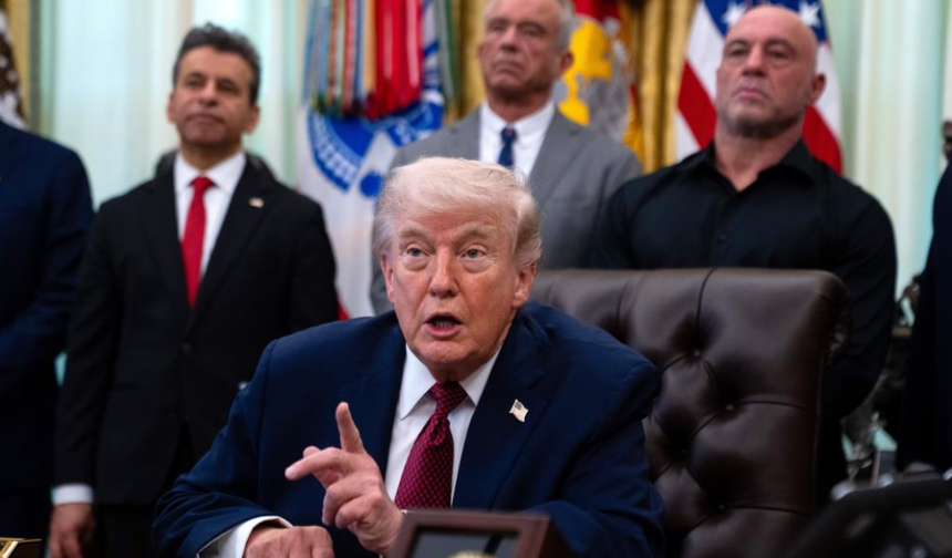 Trump: İran günde 500 milyon dolar kaybediyor