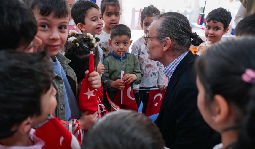 Etimesgut’ta Beşikcioğlu Halk Eğitim Merkezi’ni ziyaret etti