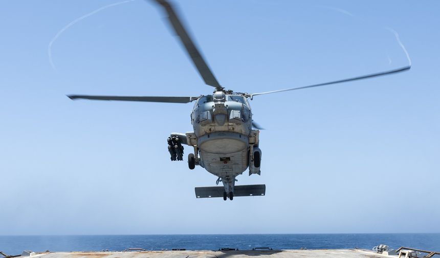 CENTCOM: Hürmüz’de 70 geminin rotası değiştirildi