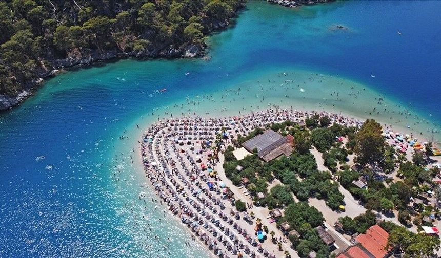 Türkiye’nin mavi bayraklı plaj sayısı 580’e çıktı