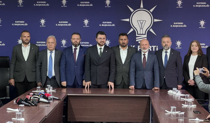 Kayseri'de Yeniden Refah’tan ayrılan 4 isim AK Parti’de