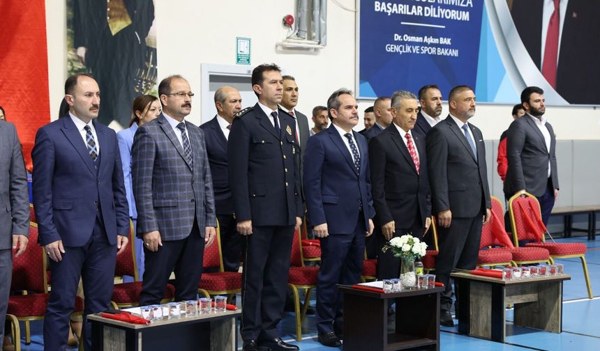 Mamak’ta 19 Mayıs kutlamalarına yoğun katılım