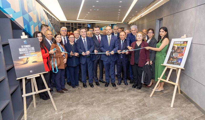 Öğrencilerin hazırladığı 15 Temmuz manşetleri sergilendi