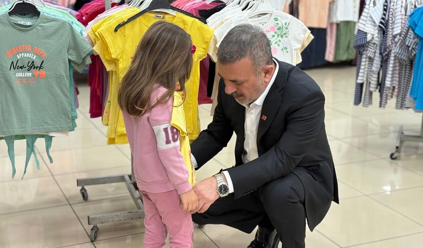 Sincan Belediyesi’nden 1100 çocuğa bayramlık desteği