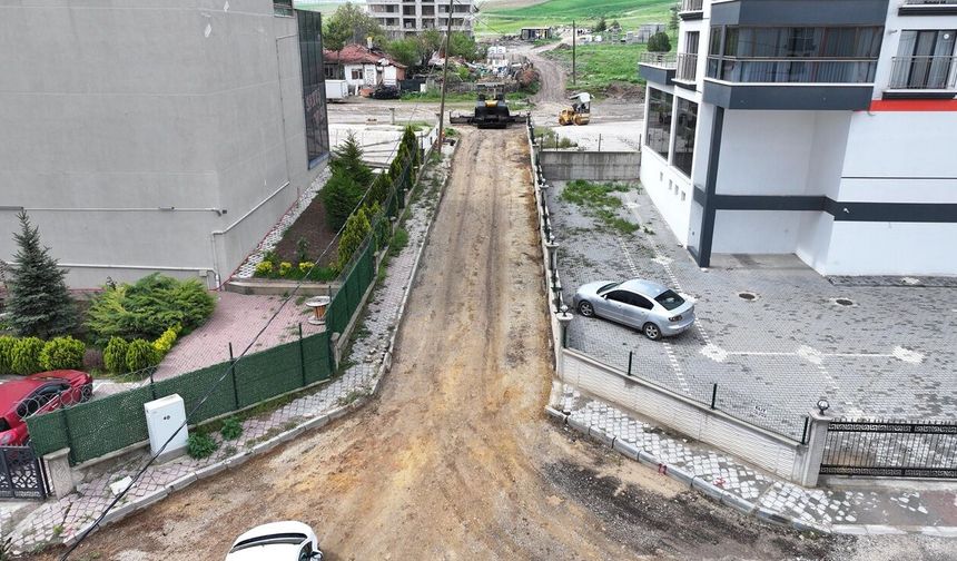 Sincan’da asfalt çalışmaları Saraycık’ta sürüyor