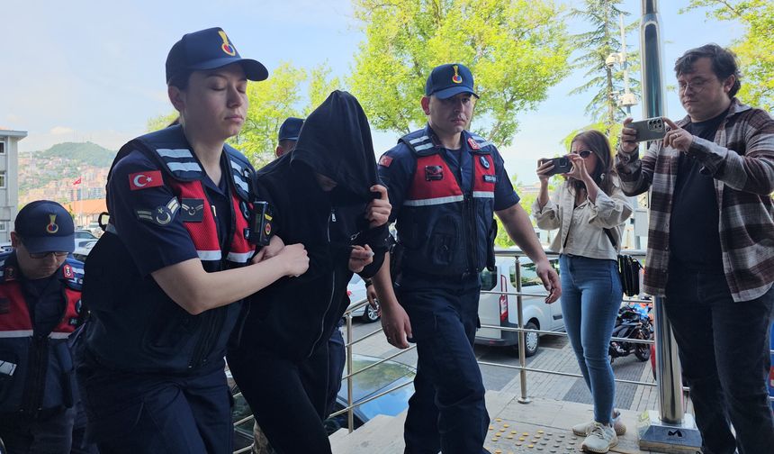 ‘Bıçaklandı’ ihbarında bulunan sevgili, gerçeği itiraf etti