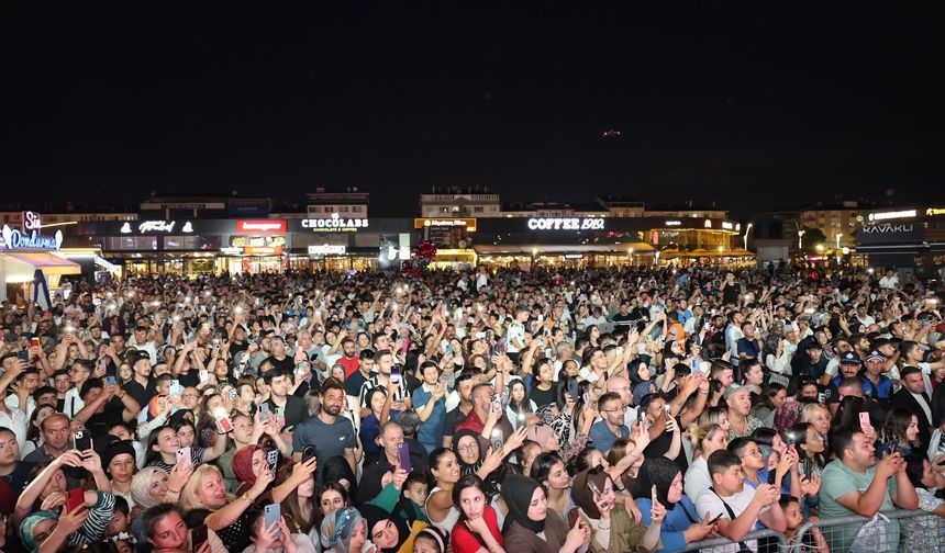 Sincan'da Veli Erdem Karakülah konseri ilgi gördü